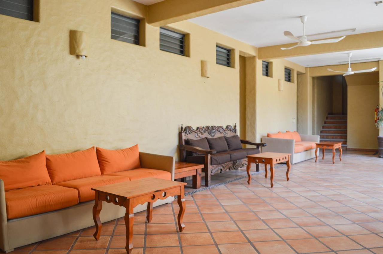Casa Celeste Hotel ซีฮัวตาเนโค ภายนอก รูปภาพ