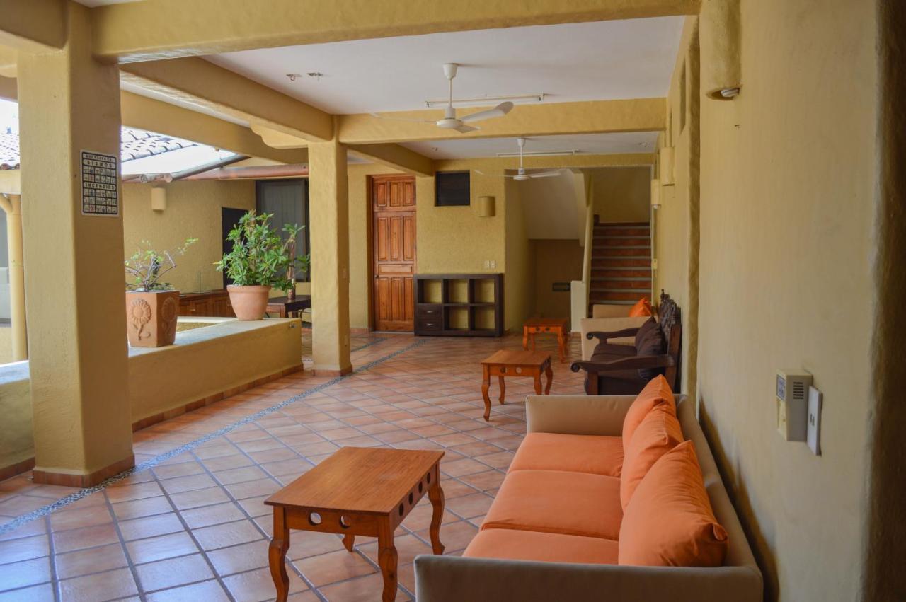 Casa Celeste Hotel ซีฮัวตาเนโค ภายนอก รูปภาพ