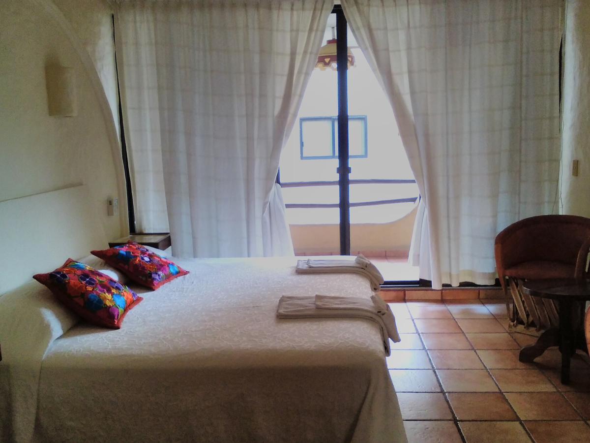 Casa Celeste Hotel ซีฮัวตาเนโค ภายนอก รูปภาพ